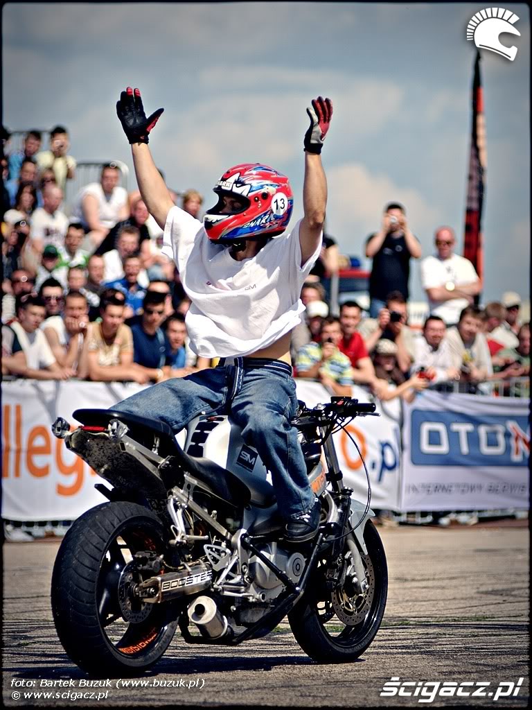 Name:  stunter13_zacheca_publicznosc_do_do.jpg
Views: 303
Size:  174.8 KB