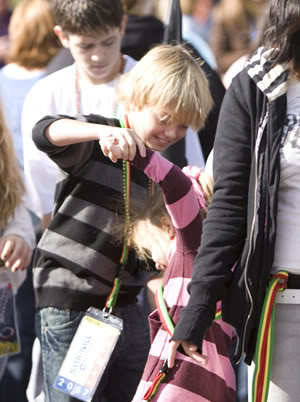 Name:  snowball-kids.jpg
Views: 10
Size:  33.9 KB