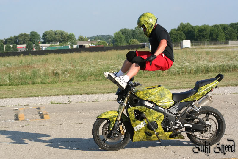 Name:  200.jpg
Views: 11
Size:  130.1 KB