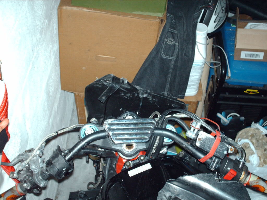 Name:  Aftercrash004.jpg
Views: 10
Size:  137.9 KB