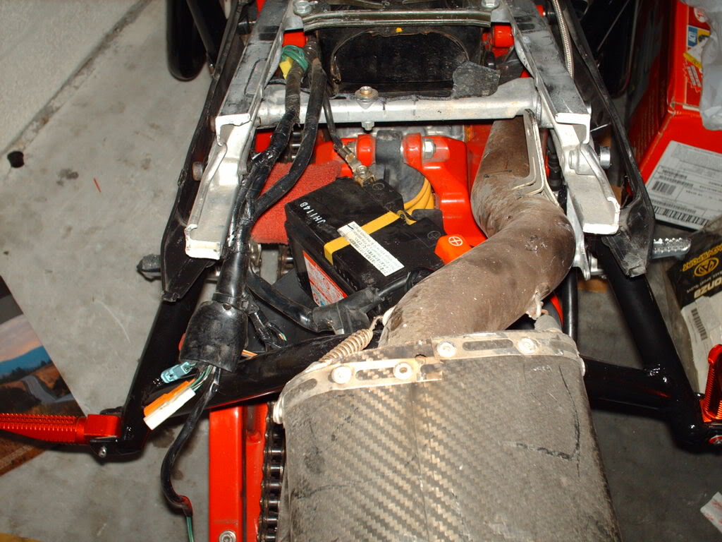 Name:  Aftercrash006.jpg
Views: 12
Size:  150.6 KB