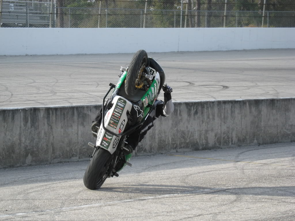 Name:  stuntwars145.jpg
Views: 20
Size:  132.6 KB