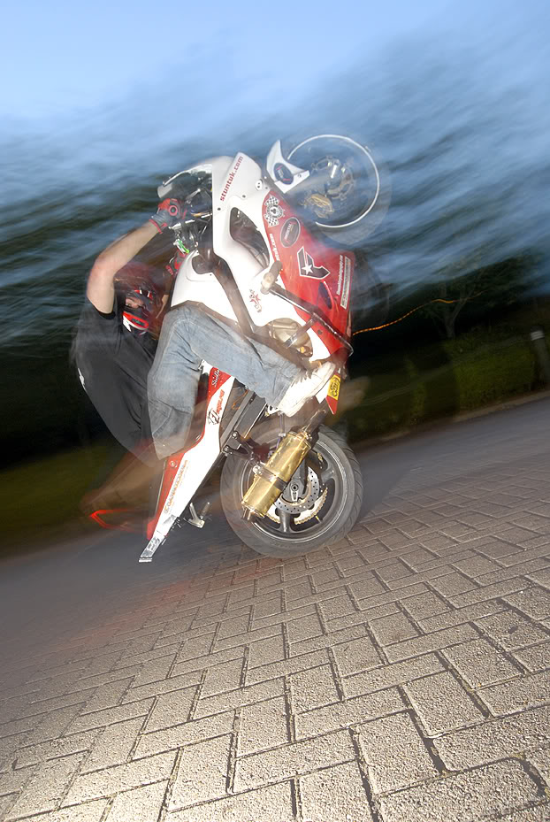 Name:  stuntaQ108.jpg
Views: 11
Size:  153.4 KB