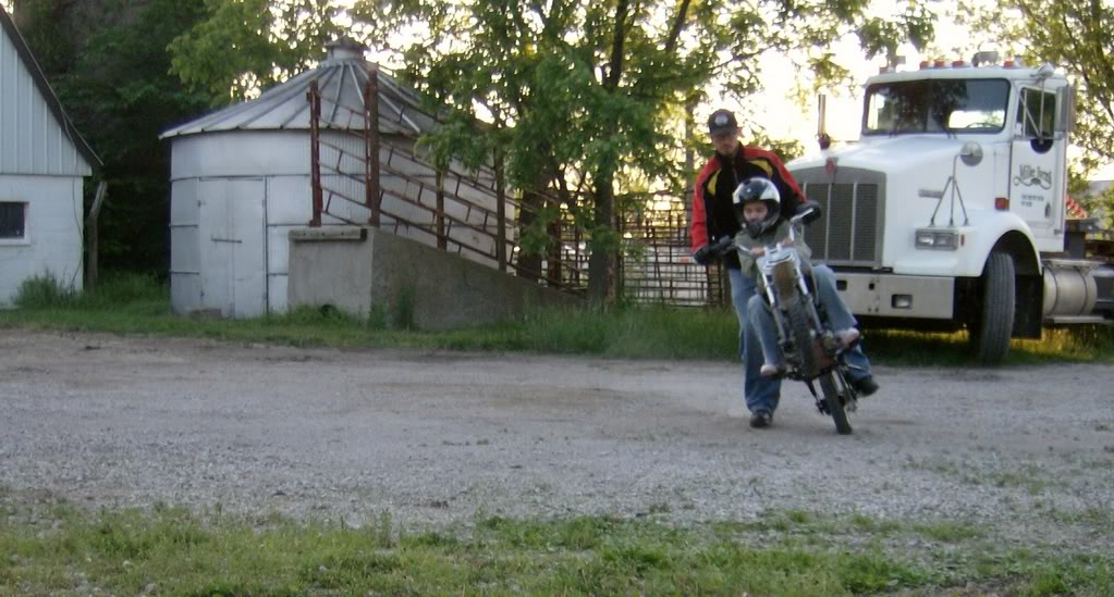 Name:  Kayla-dips-it-in-with-dad-4-some-ci.jpg
Views: 8
Size:  120.9 KB