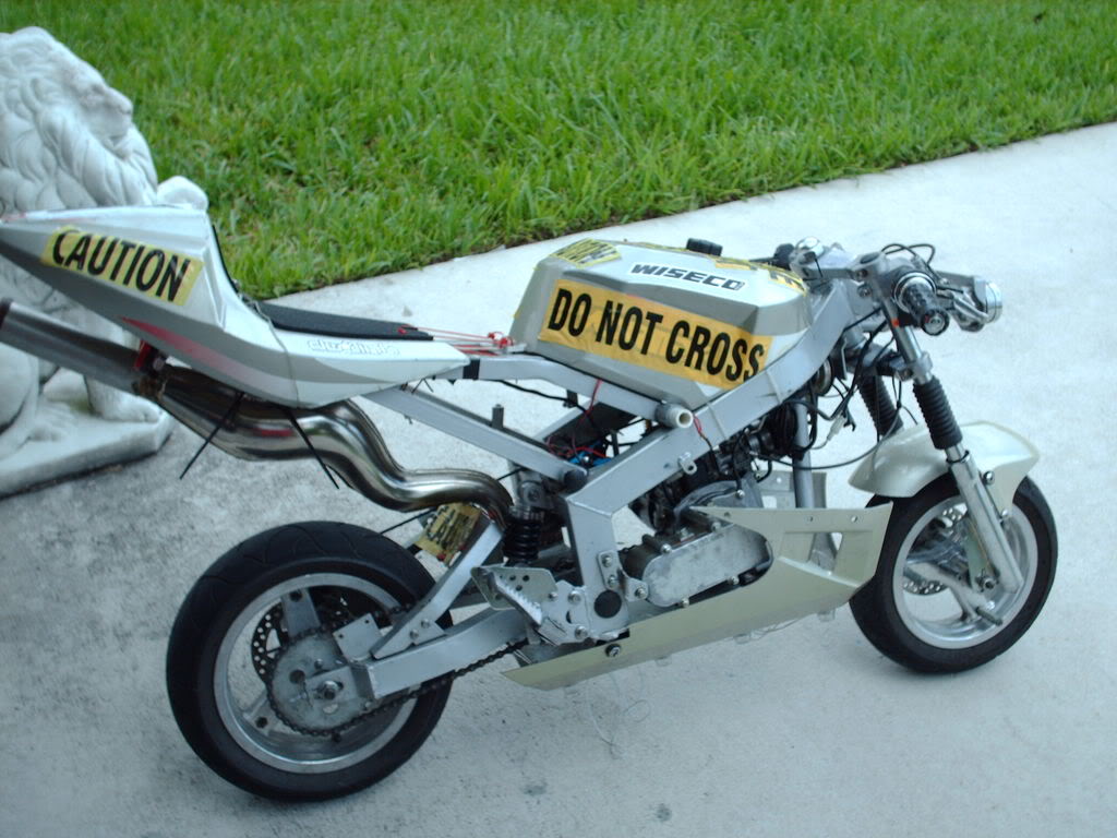 Name:  machines009.jpg
Views: 5
Size:  132.1 KB