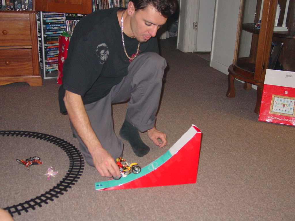 Name:  12-25-2007029.jpg
Views: 54
Size:  120.1 KB