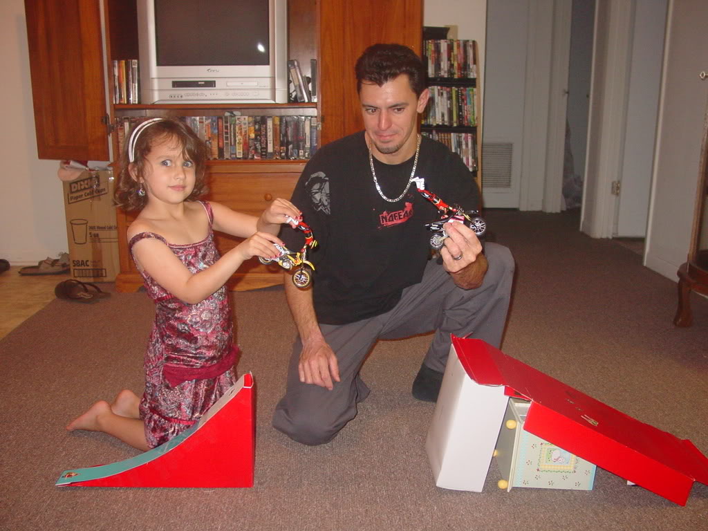 Name:  12-25-2007031.jpg
Views: 59
Size:  133.9 KB