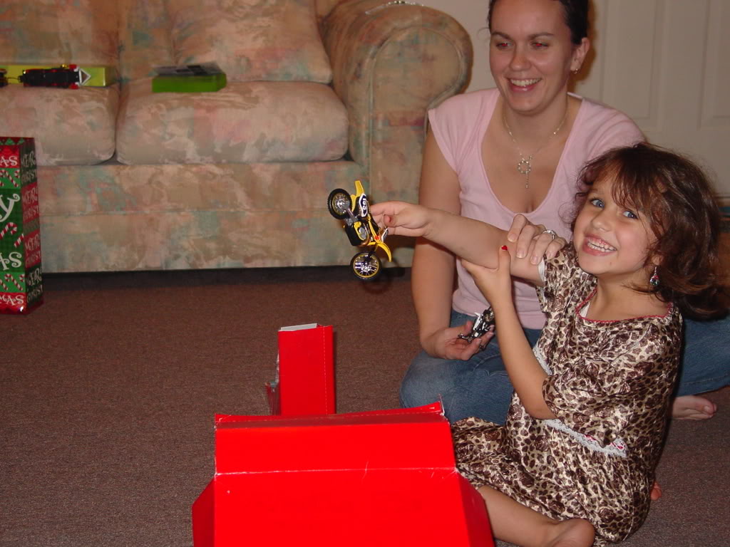 Name:  12-25-2007038.jpg
Views: 54
Size:  128.6 KB