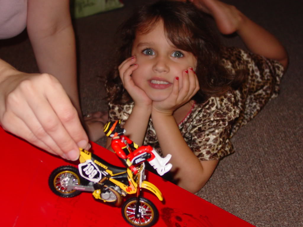 Name:  12-25-2007041.jpg
Views: 63
Size:  96.0 KB