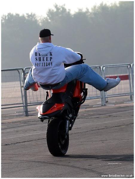 Name:  Wheelie_Weekend_Stunts_40.jpg
Views: 10
Size:  35.3 KB