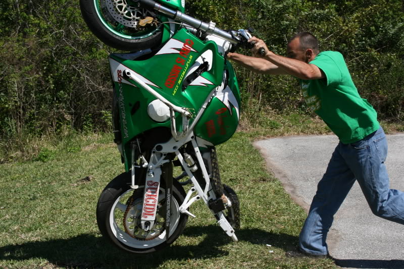 Name:  clutch011.jpg
Views: 10
Size:  142.7 KB