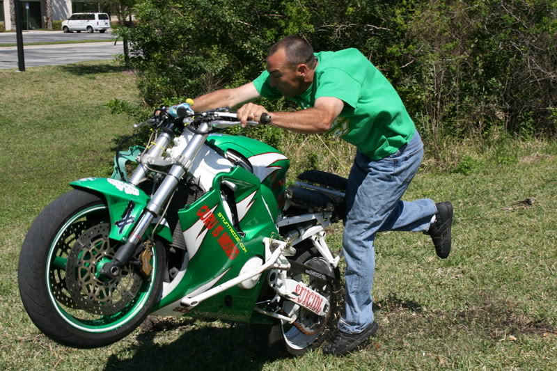 Name:  clutch013.jpg
Views: 9
Size:  154.7 KB