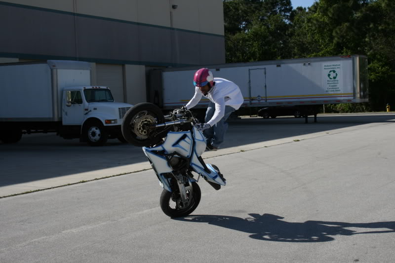 Name:  4-22-07025.jpg
Views: 32
Size:  64.7 KB