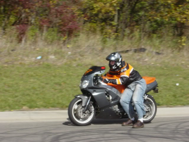 Name:  BorneSkitchin.jpg
Views: 63
Size:  46.8 KB