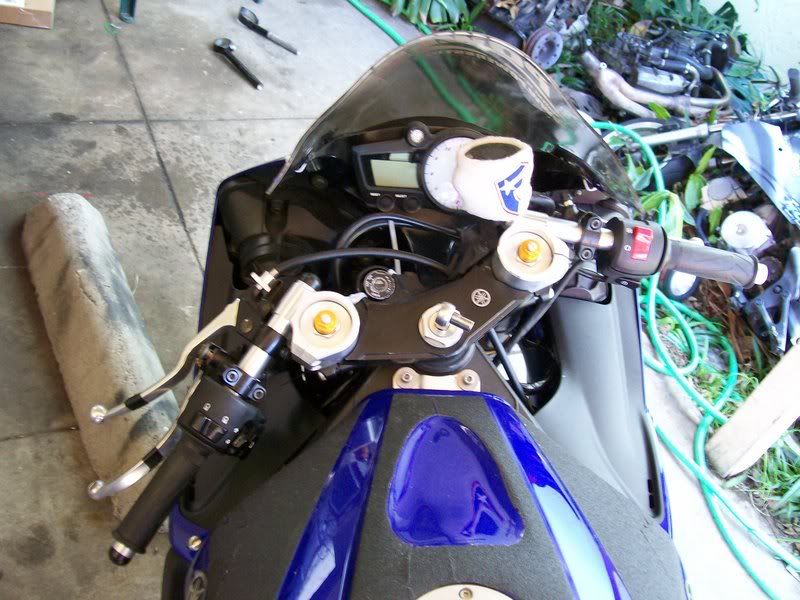 Name:  05R6handbrake-4.jpg
Views: 31
Size:  97.1 KB