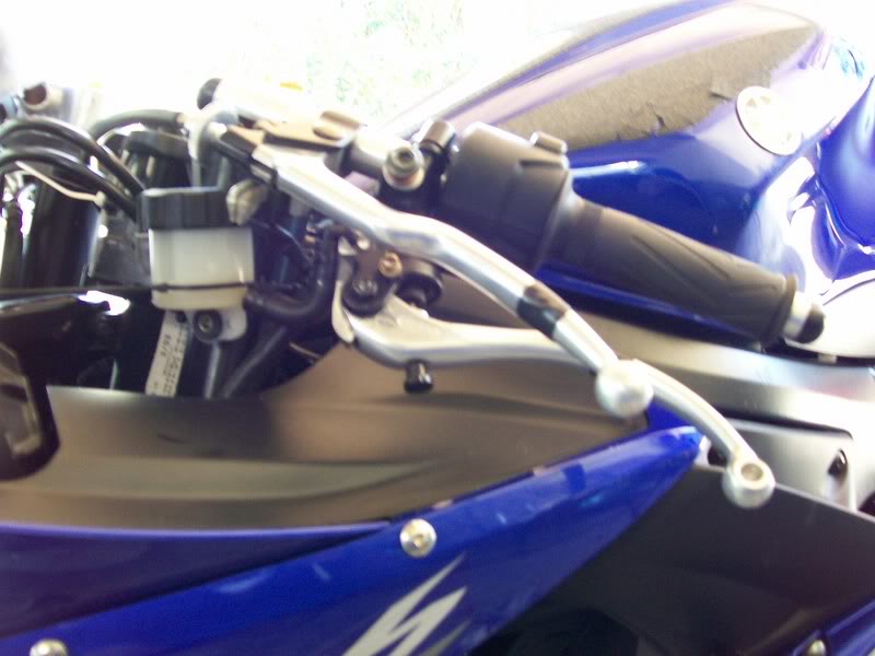 Name:  05R6handbrake-2.jpg
Views: 27
Size:  58.7 KB