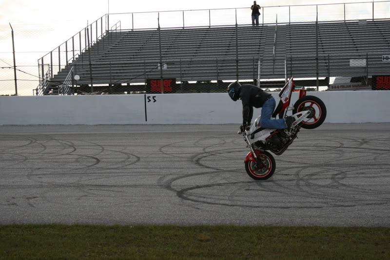 Name:  stuntwars1-11-07313.jpg
Views: 6
Size:  85.6 KB