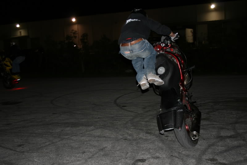 Name:  stuntwars1-11-07041.jpg
Views: 7
Size:  49.0 KB