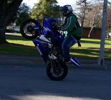 Name:  lexfrontdahouse2.jpg
Views: 14
Size:  26.2 KB