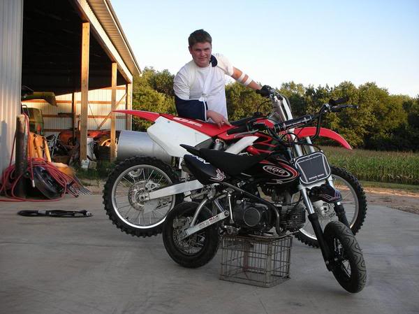 Name:  1077199102_l.jpg
Views: 14
Size:  47.4 KB