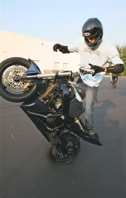 Name:  Stunt15.jpg
Views: 9
Size:  45.5 KB