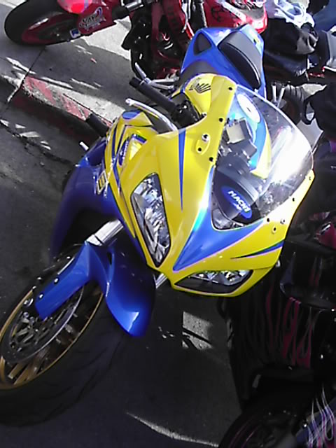 Name:  blockparty36-2.jpg
Views: 7
Size:  59.9 KB