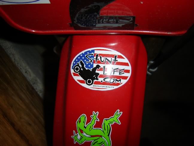 Name:  SL_fender.jpg
Views: 17
Size:  38.1 KB